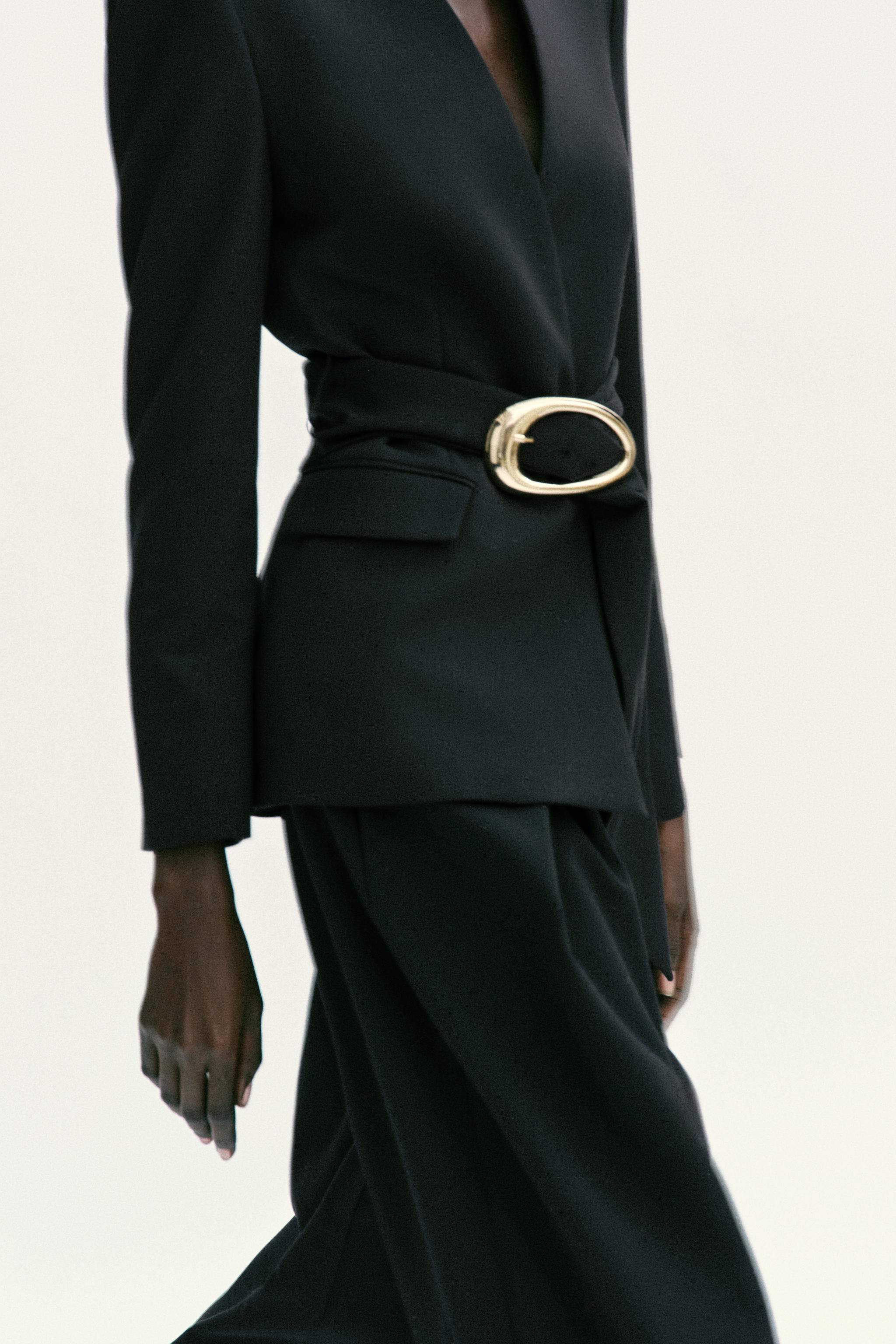 GOLD BUCKLE BELTED BLAZER SET